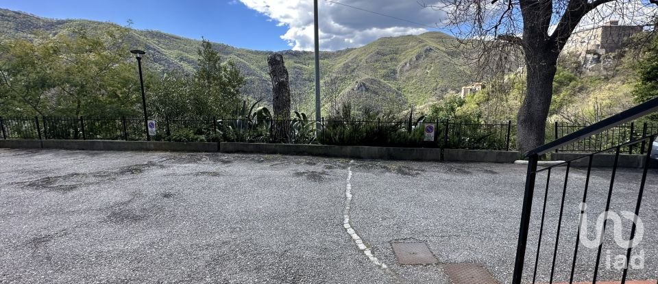 Bilocale di 40 m² a Balestrino (17020)