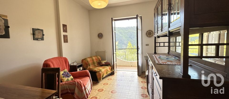 Bilocale di 40 m² a Balestrino (17020)