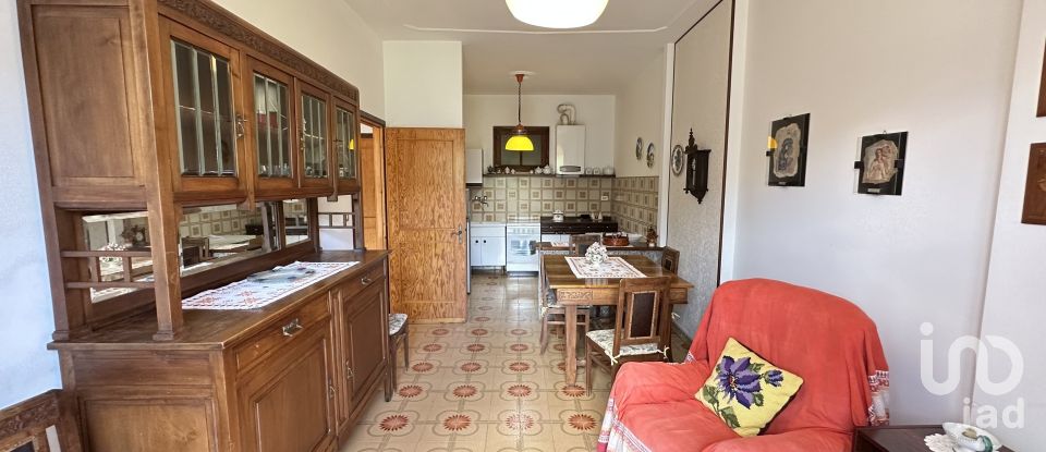 Bilocale di 40 m² a Balestrino (17020)