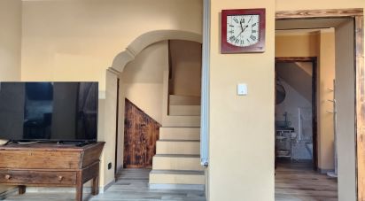 Casa indipendente / Villa 6 locali di 191 m² in Vado Ligure (17047)