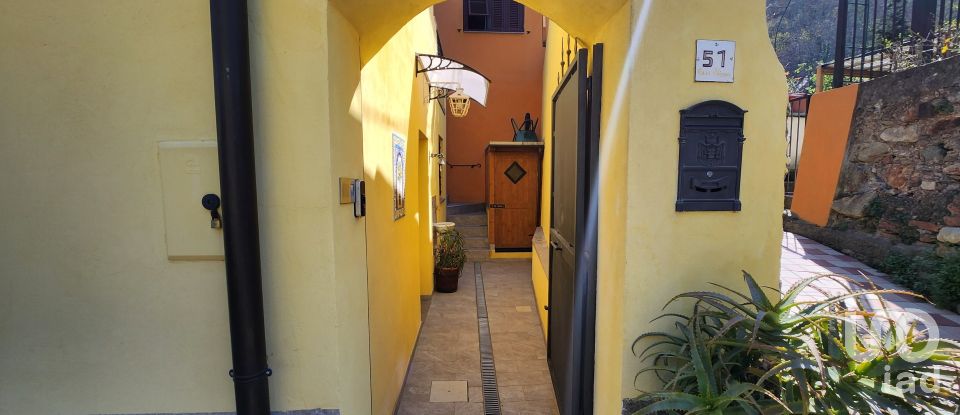 Casa 6 locali di 191 m² in Vado Ligure (17047)