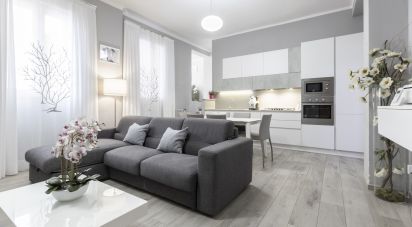 Four-room apartment of 98 sq m in Castelfidardo (60022)