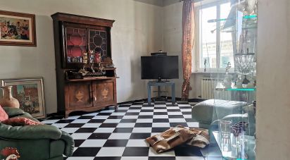 Apartment 9 rooms of 130 m² in Savona (17100)