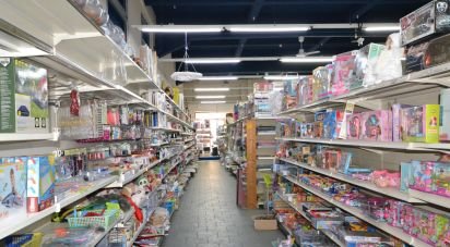 Shop / premises commercial of 328 m² in Genova (16151)