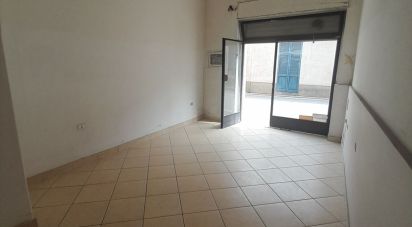 Negozio / locale commerciale di 28 m² in Notaresco (64024)