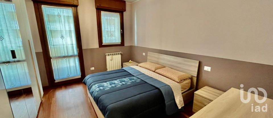 Two-room apartment of 73 m² in Milano (20159)