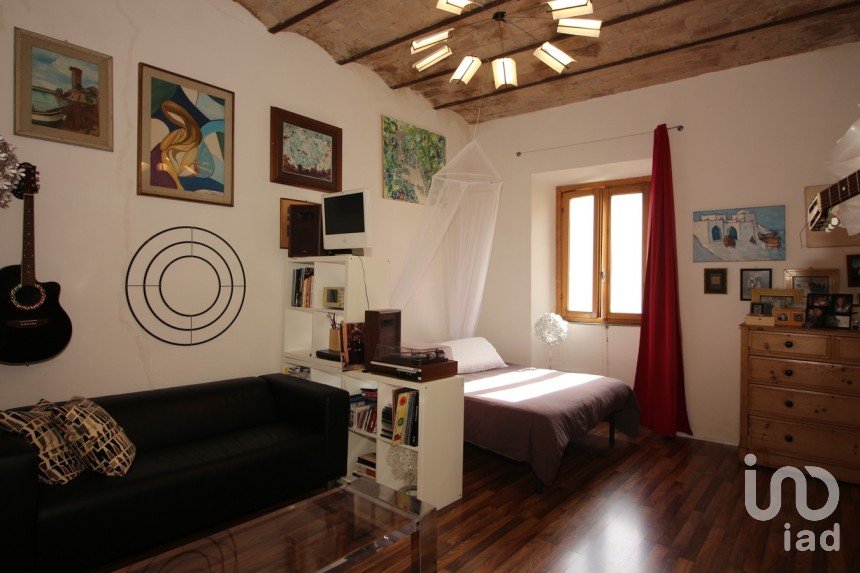 Three-room apartment of 70 m² in Anzio (00042)