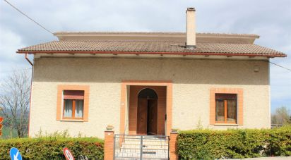 Casa indipendente 5 locali di 146 m² in Loro Piceno (62020)