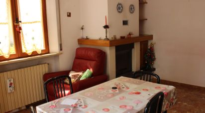 Town house 5 rooms of 142 sq m in Loro Piceno (62020)