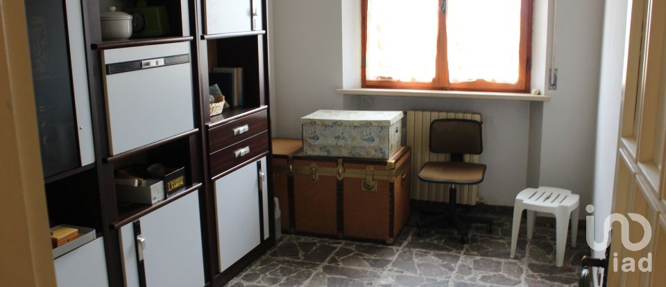 Casa indipendente 5 locali di 146 m² in Loro Piceno (62020)