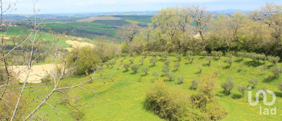 Casa indipendente 5 locali di 146 m² in Loro Piceno (62020)