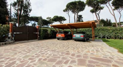 Villa Bifamiliare 6 locali di 273 m² in Grottaferrata (00046)