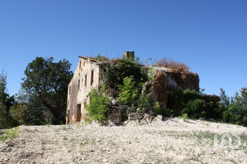 Rustico 11 locali di 430 m² in Rotella (63071)