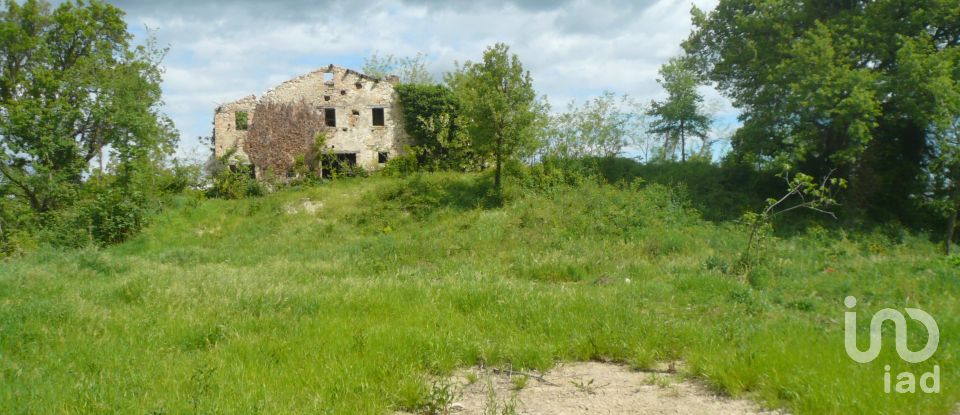 Rustico 11 locali di 430 m² in Rotella (63071)