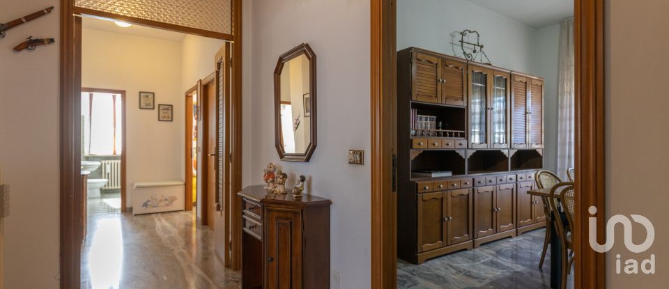 Apartment 9 rooms of 195 m² in Porto San Giorgio (63822)