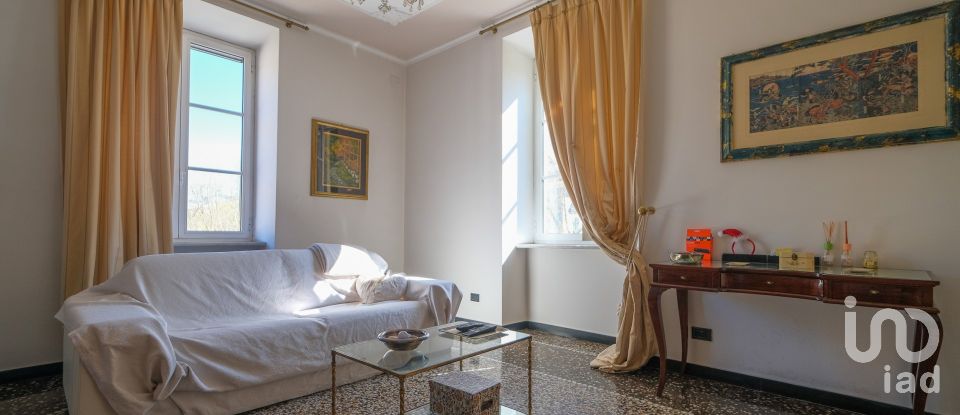 Appartamento 9 locali di 202 m² a Genova (16129)