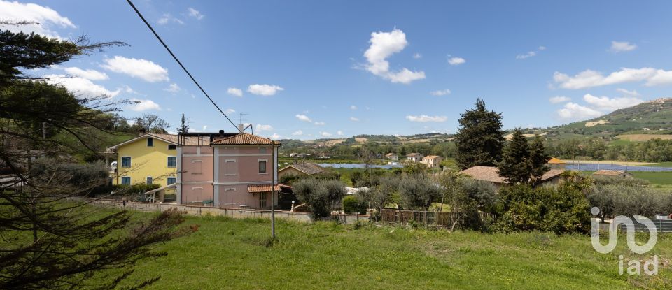 Casa indipendente 5 locali di 211 m² in Montefiore dell'Aso (63062)