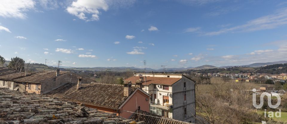 Abitazione 6 locali di 90 m² in Pollenza (62010)