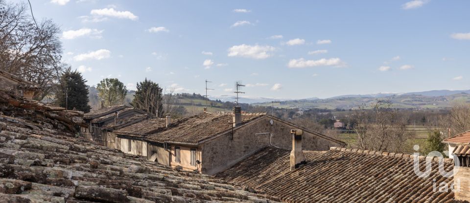 Abitazione 6 locali di 90 m² in Pollenza (62010)