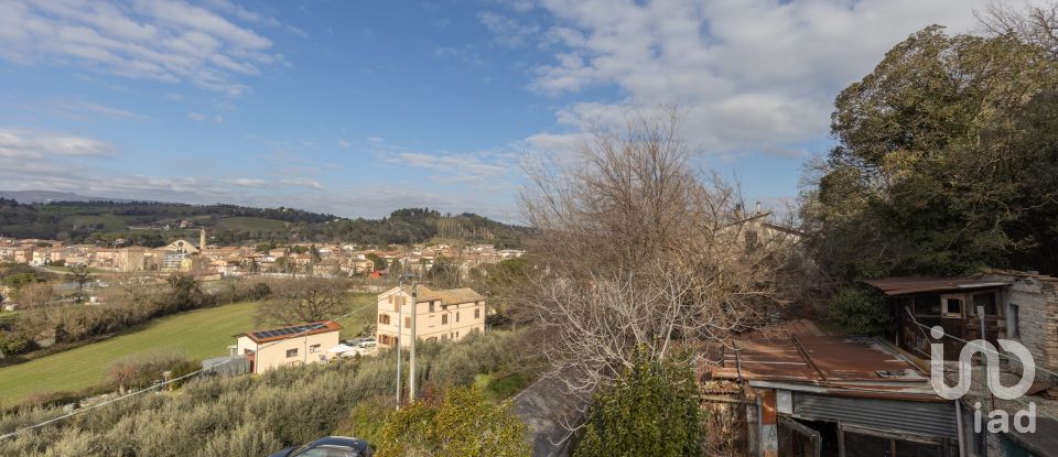 Abitazione 6 locali di 90 m² in Pollenza (62010)