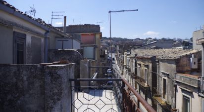 Town house 16 rooms of 264 sq m in Palazzolo Acreide (96010)