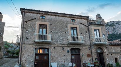 Townhouse 11 rooms of 270 m² in Civita (87010)