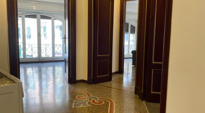 Appartamento 7 locali di 163 m² a Savona (17100)