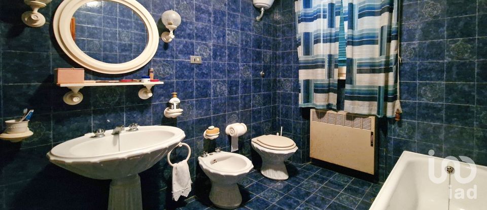 Casale 12 locali di 435 m² in Recanati (62019)