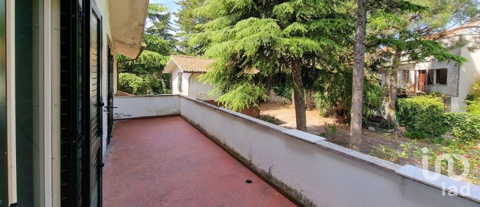 Casale 12 locali di 435 m² in Recanati (62019)
