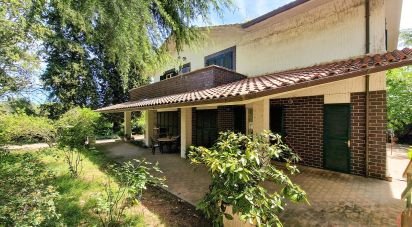 Casale 12 locali di 435 m² in Recanati (62019)