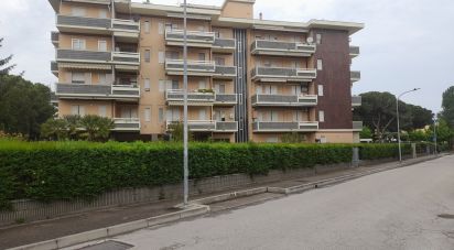 Apartment 7 rooms of 140 sq m in Silvi (64028)