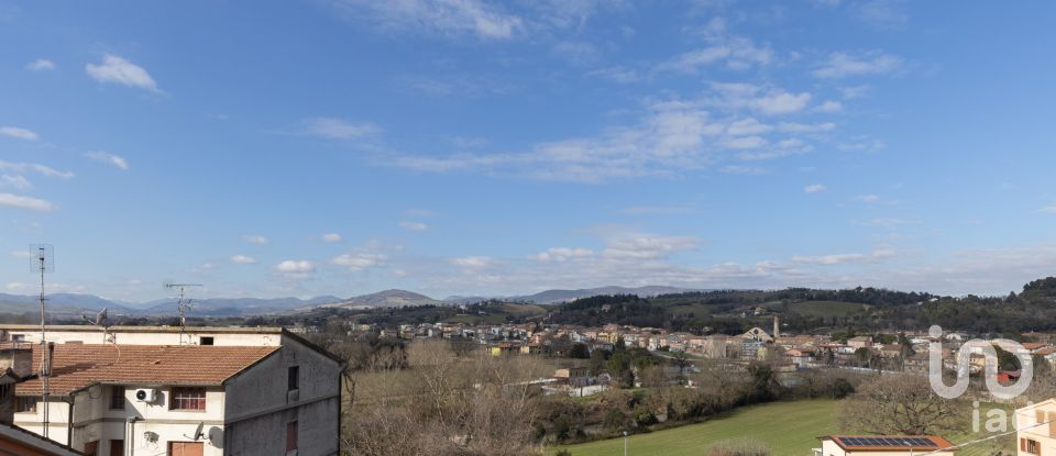 Mansion 8 rooms of 172 m² in Pollenza (62010)