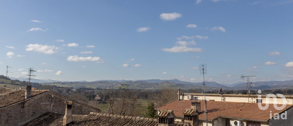 Mansion 8 rooms of 172 m² in Pollenza (62010)