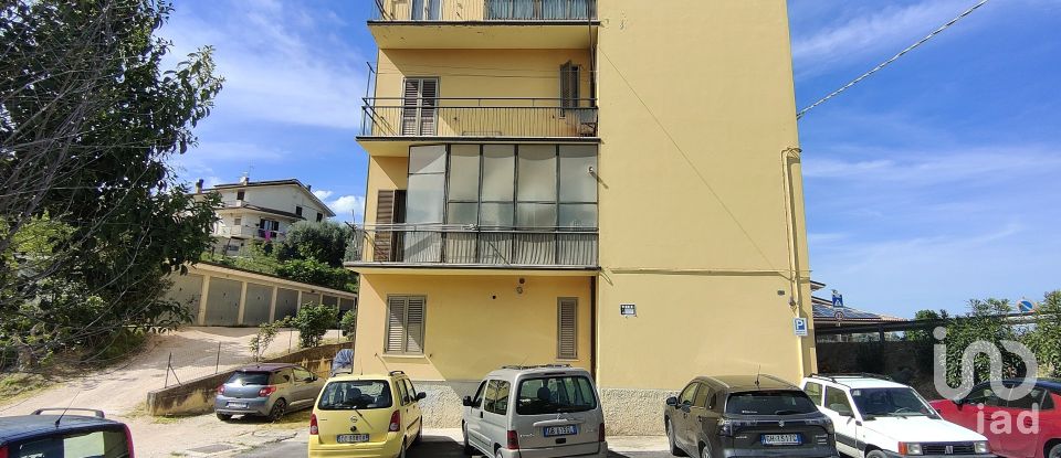 Appartamento 6 locali di 90 m² a Petritoli (63848)