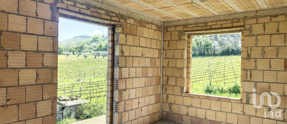 Rustico 0 locali di 400 m² in Controguerra (64010)