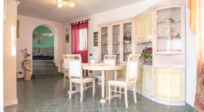 House 5 rooms of 204 m² in Castelfidardo (60022)
