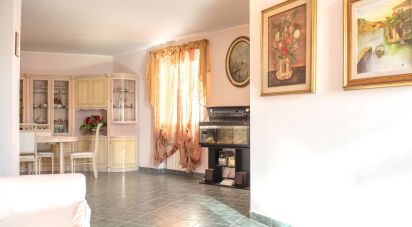 House/villa 5 rooms of 204 sq m in Castelfidardo (60022)