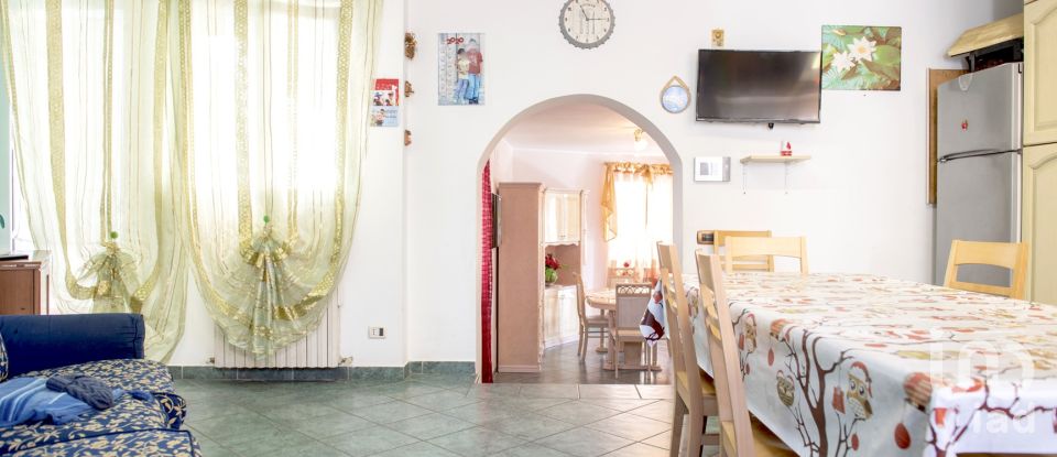 House 5 rooms of 204 m² in Castelfidardo (60022)