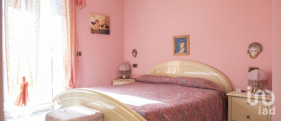 House 5 rooms of 204 m² in Castelfidardo (60022)