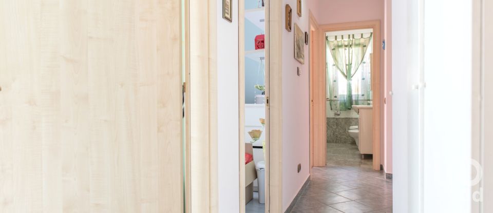 House 5 rooms of 204 m² in Castelfidardo (60022)