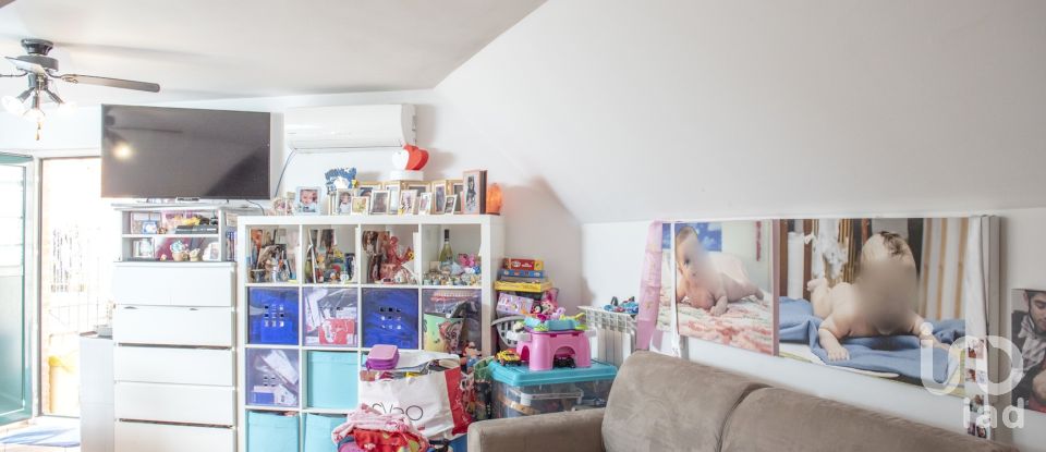 House 5 rooms of 204 m² in Castelfidardo (60022)