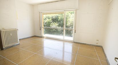 Bilocale di 70 m² a Rapallo (16035)