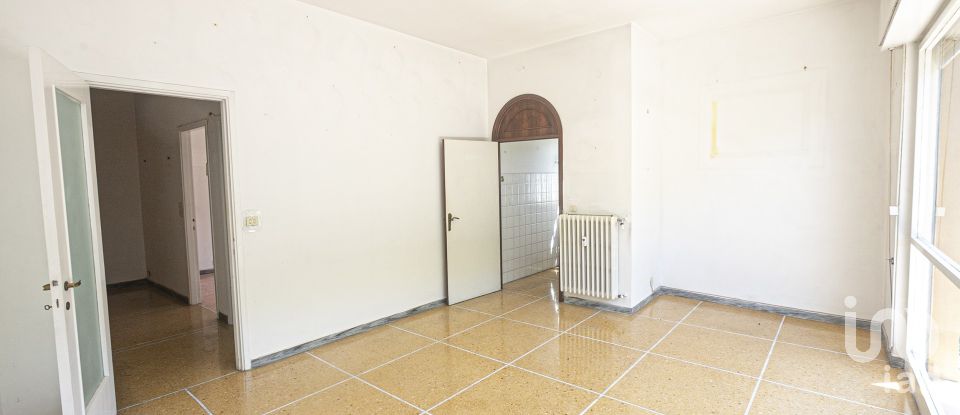 Bilocale di 70 m² a Rapallo (16035)