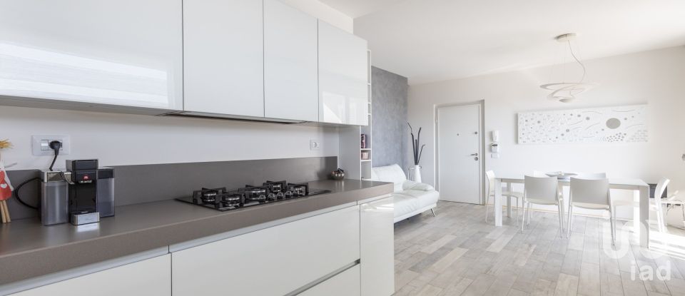 Appartamento 5 locali di 152 m² a Osimo (60027)