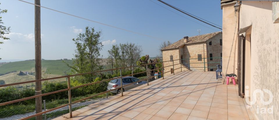 Casa 5 locali di 164 m² in Urbisaglia (62010)