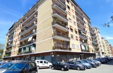 Three-room apartment of 96 sq m in Roma (00171)