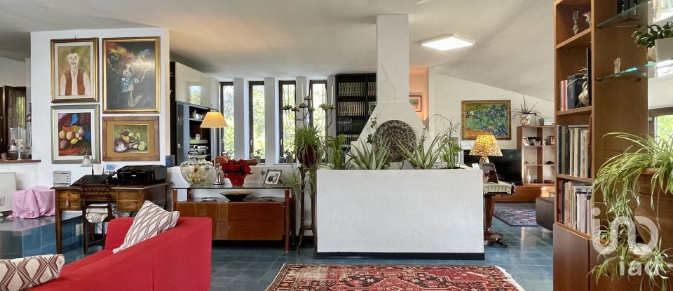 Casale 16 locali di 453 m² in Martina Franca (74015)