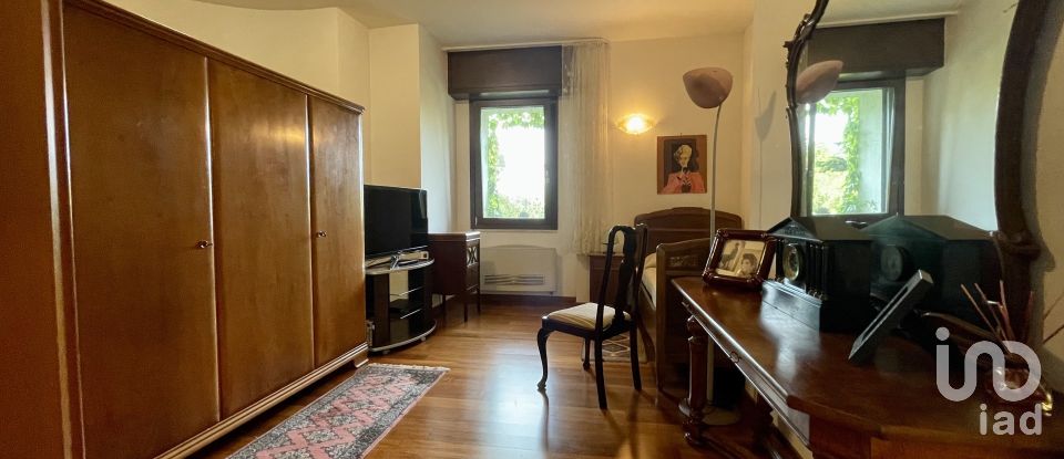 Casale 16 locali di 453 m² in Martina Franca (74015)