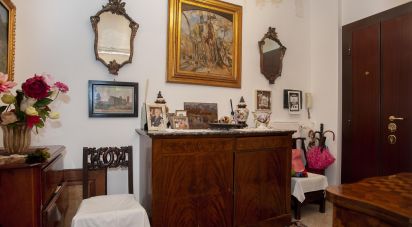 Three-room apartment of 100 m² in Roma (00135)