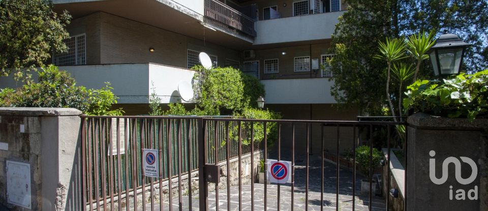 Three-room apartment of 100 m² in Roma (00135)
